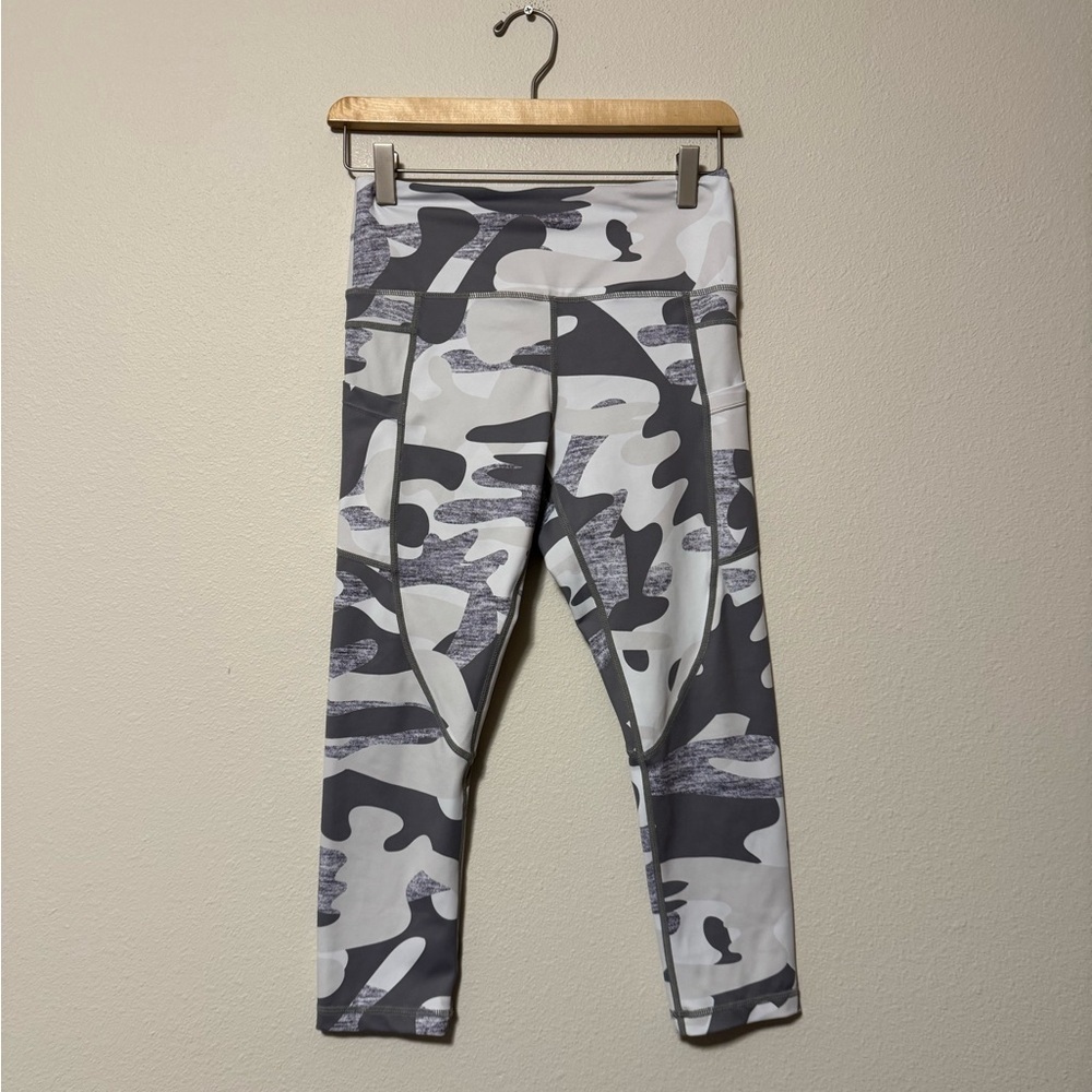 ZYIA Camouflage Leggings - Black and Gray